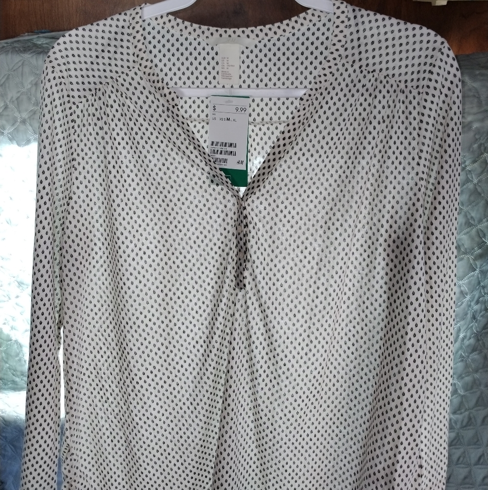 Top - Picture 2 of 2